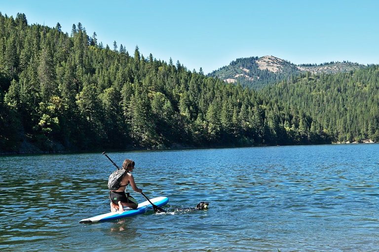 choosing a stand-up paddleboard