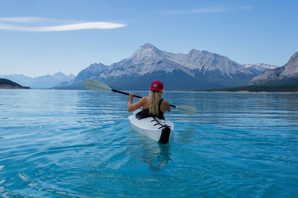 choosing a paddle for kayaking