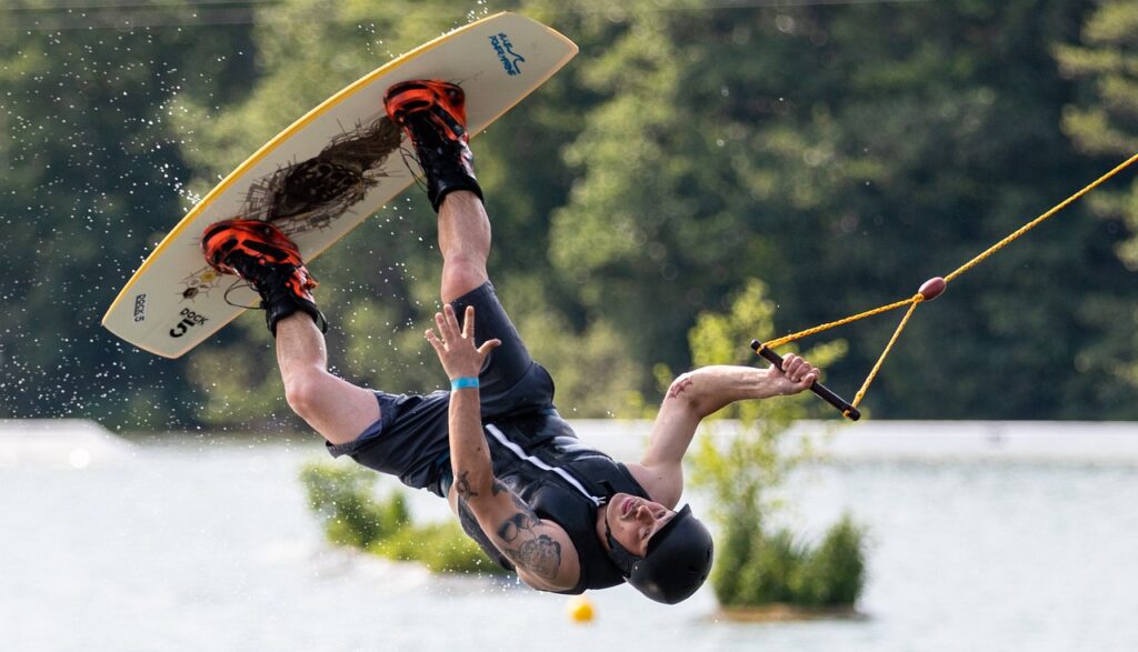 6 Most Common Wakeboard Injuries and How You Can Avoid Them common wakeboard injuries